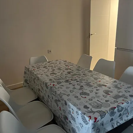 Center Apartment *